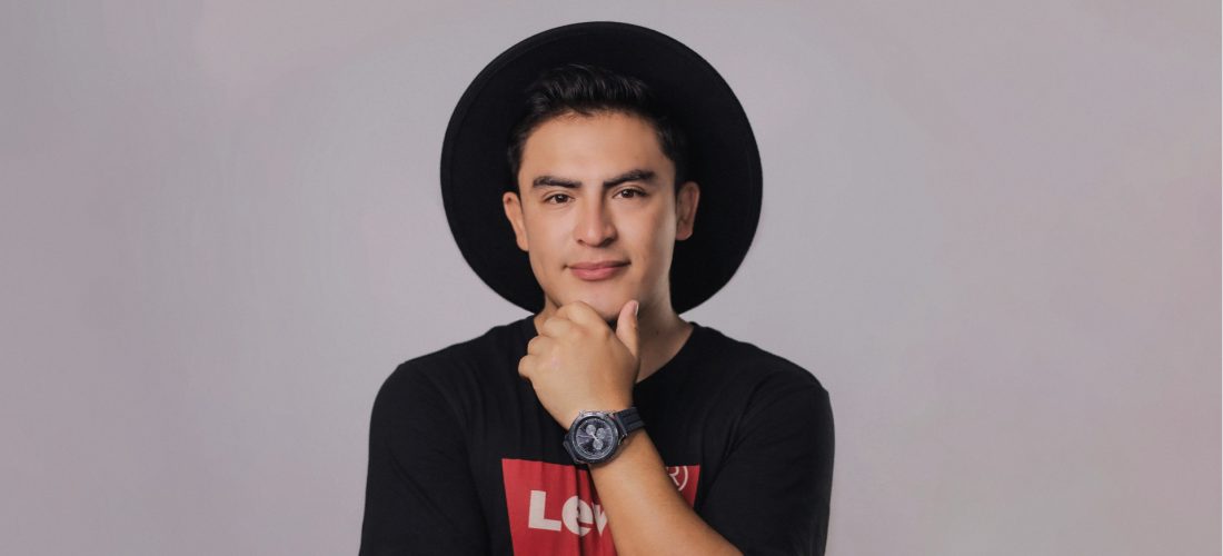  EDSON NUÑEZ EXPLORA UN NUEVO LADO EN “EL POETA”