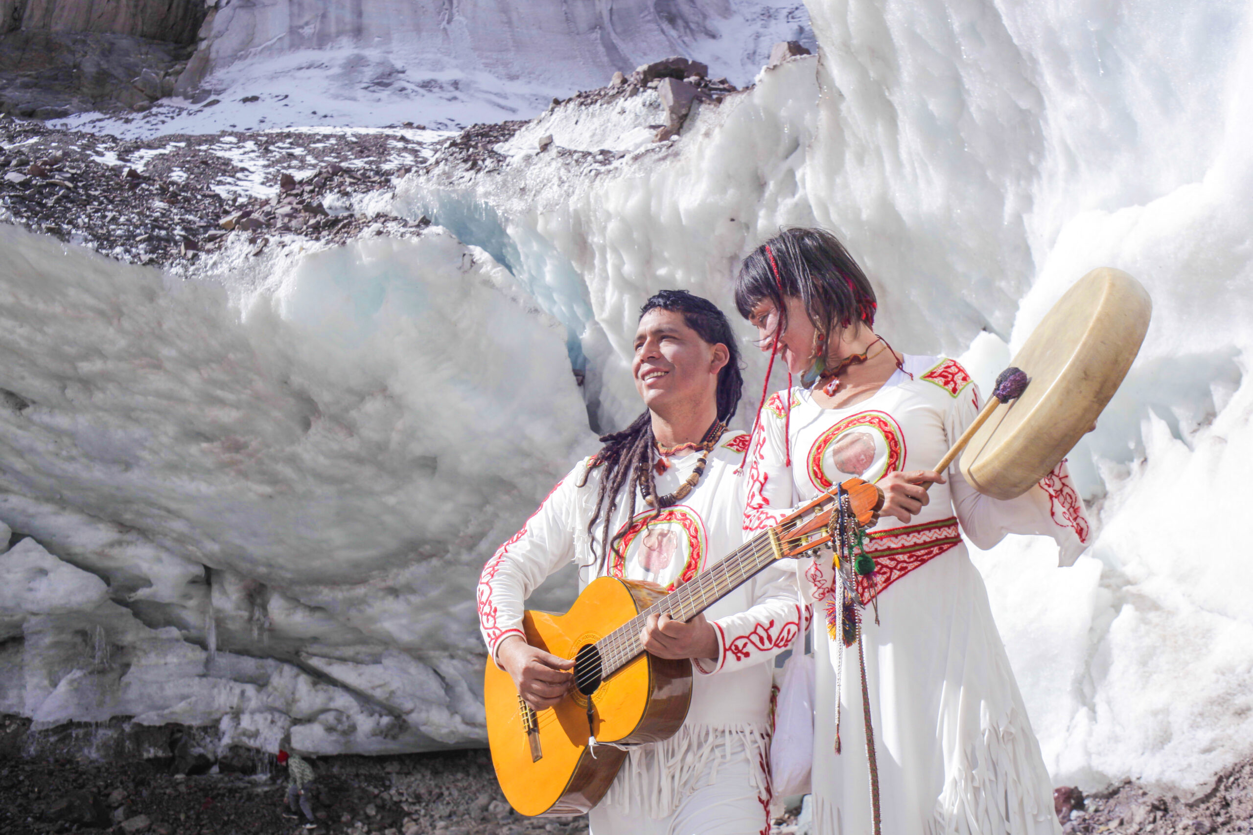  Descubre la música medicinal de Mallkikuna en su nuevo sencillo «Las montañas»